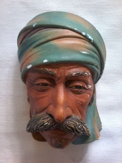 Bussons Chalkware Heads x3