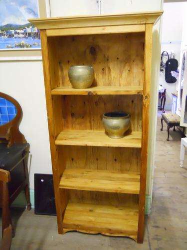 OREGON PINE BOOKCASE KIM'S CREATIONS