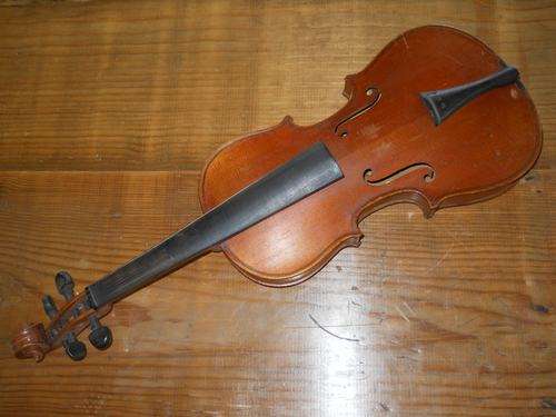 OLD violin - Needs restoration
