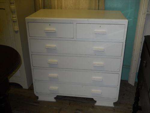 CHEST OF DRAWERS