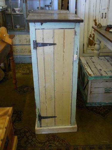 CUTE LITTLE CUPBOARD WITH SHELVES