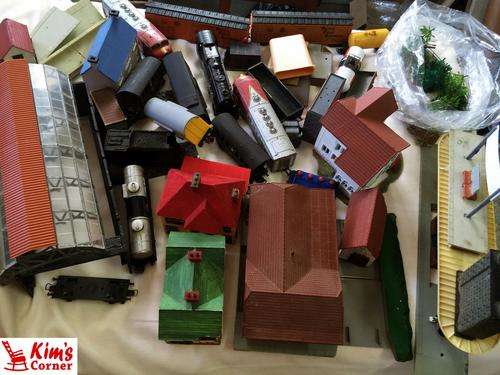 VINTAGE TRAIN SET