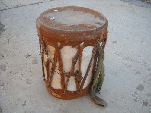 OLD XHOSA DRUM CRAZY R1 no reserve!!!!!!!!