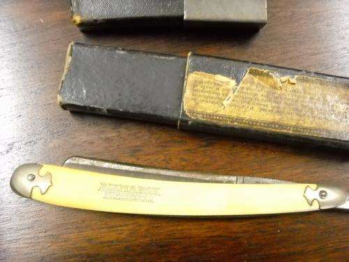 BISMARCK  CUTTHROAT RAZOR
