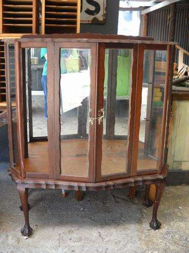 IMBUIA SHOWCASE ONE GLASS PANEL MISSING. AS IS. !!!R1 NO RESERVE!!!!