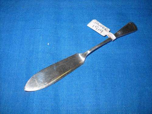 CRAZY PRICE!!!! R1 NO RESERVE. HALLMARKED SILVER BUTTERKNIFE (1919)