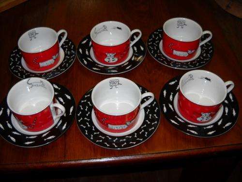 DOG AND CAT COFFEE/TEA SET (AZOR & MRUCZEK) -COLLECTABLE