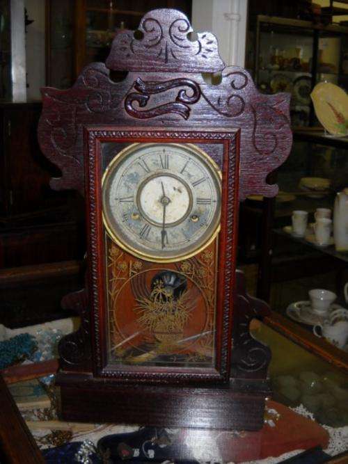 CRAZY PRICE!!! R1 NO RESERVE.  NEW HAVEN CLOCK (MADE IN USA)