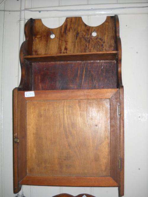 CUTE WOODEN WALL CABINET