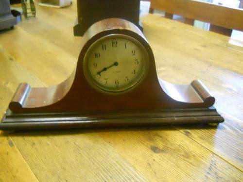 SMALL MAHOGANY 8 DAY MANTEL CLOCK