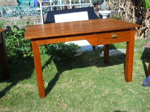 LOVELY TEAK DESK
