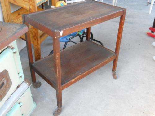 CRAZY PRICE!!! R1 NO RESERVE.  TEA TROLLEY WITH WHEELS