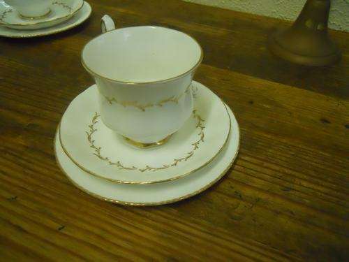 CRAZY R1 no reserve!!Paragon china trio !!!Crazy R1 no reserve!!!!