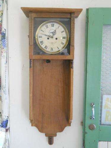 WALL CLOCK  !!!R1 NO RESERVE!!!