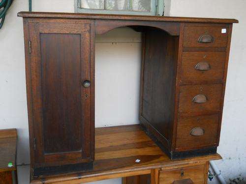 DESK