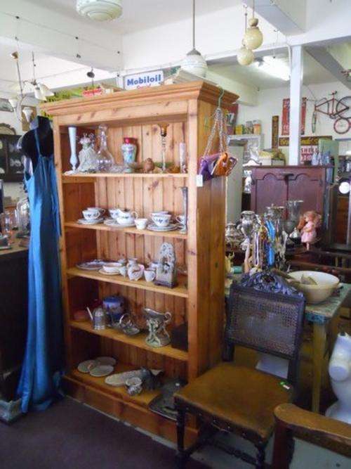 Kims creations oregon bookcase!!!