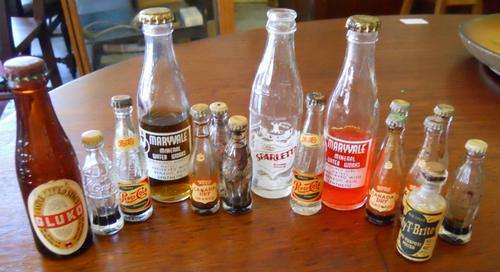 R1 NO RESERVE!!!!! Lot of Miniature Bottles (including some Coca Cola ones)