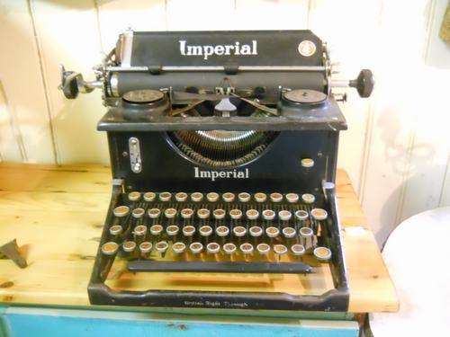 OLD IMPERIAL TYPEWRITER