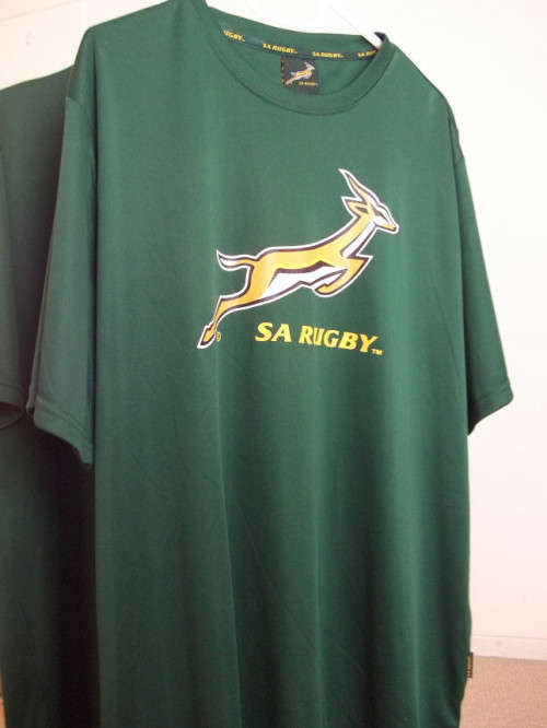 1 x Official South African Springbok Rugby T-Shirt (Size XL)
