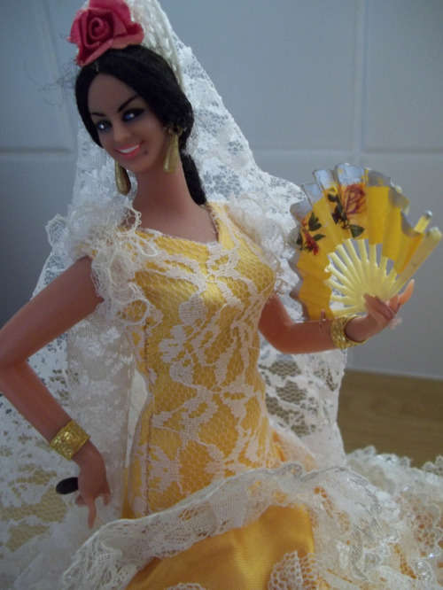 3 x Spanish Dancing Dolls Vintage Collection (Beautiful Condition)