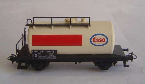 MARKLIN HO Scale - Tank Wagon - ESSO