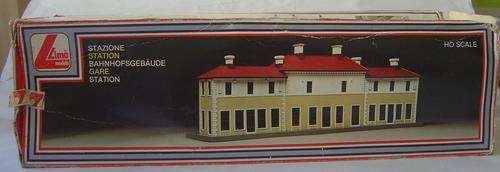 LIMA HO Scale - Large Station Building - in Original box !!!!!