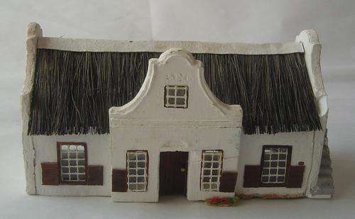 HO- Scale Building - Cape Dutch Style Farm House