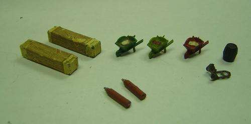 HO Scale Layout Accessory - Assorted Metal Diecast Items x 9