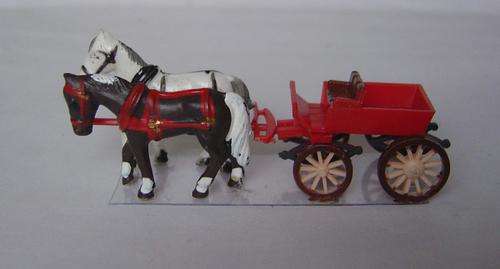 HO Scale Accessories - Carriage with 2 x Horses