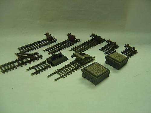 HO Scale Accessories - Assorted Buffer Stops x 10