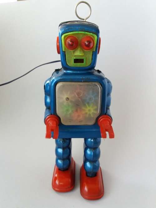 ICONIC! 1965 "Ko-Yoshiya" Hi-Wheel tin robot- in working order!