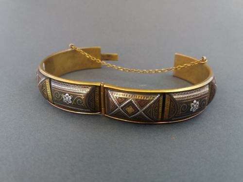 Vintage Damascene hinged bangle