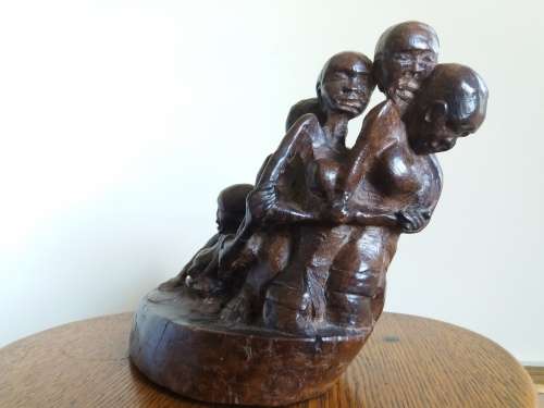 Tshivhangwaho Hendrick Nekhofhe sculpture