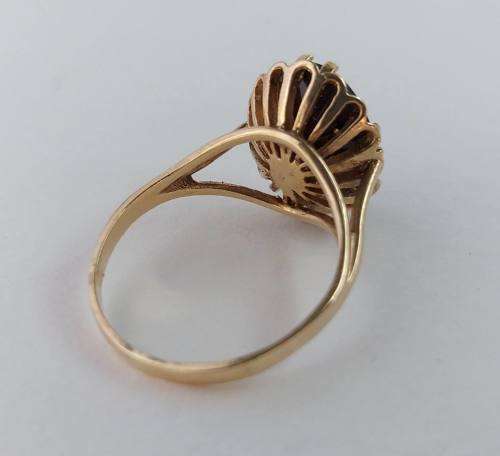 9 carat gold ring set with large rich brown topaz (1970s)