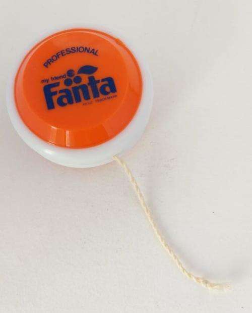 Vintage PROFESSIONAL Fanta yo-yo