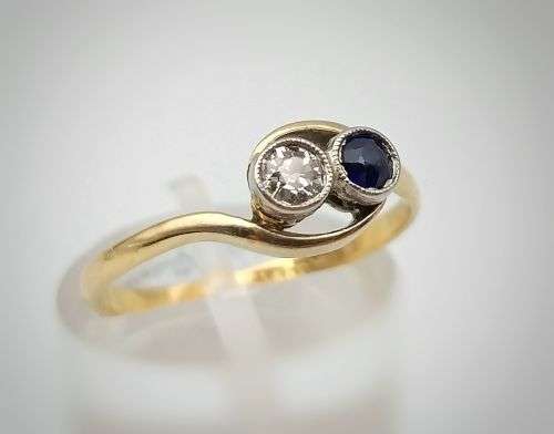 18ct gold platinum diamond & sapphire ring
