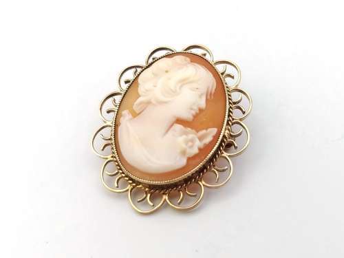 Vintage 9ct gold cameo brooch
