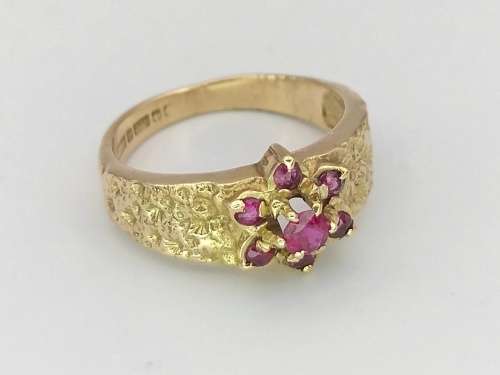 Vintage red rhodolite garnet ring (9ct gold)