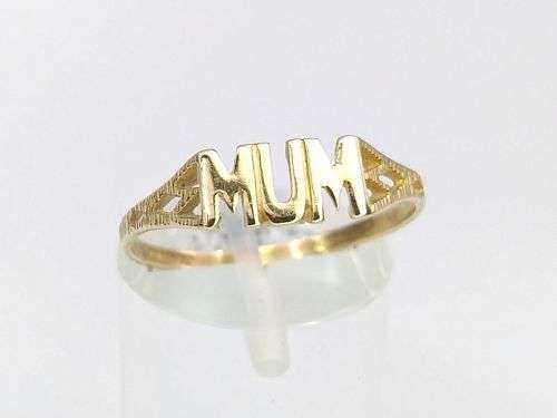 9ct gold "MUM" ring