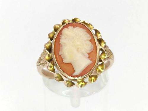 Vintage 9ct gold Italian cameo ring