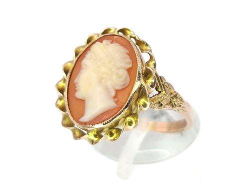 Vintage 9ct gold Italian cameo ring