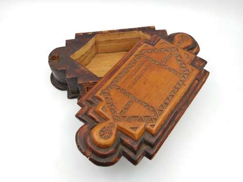 Boer Prisoner of War carved box