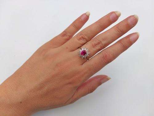 Pretty pink and white CZ ring (set in 9ct gold)