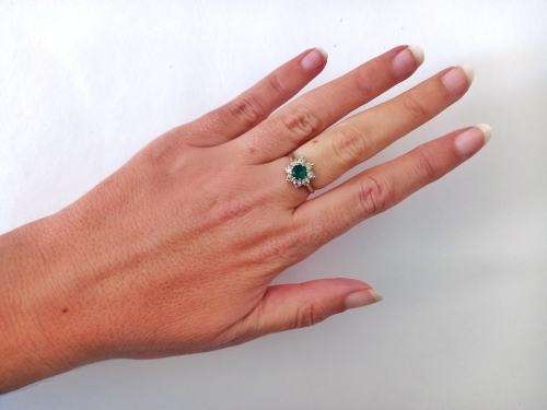Synthetic emerald and CZ ring (9ct gold)