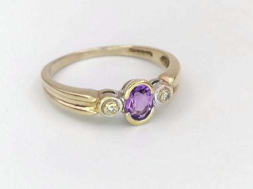 9ct amethyst and diamond ring