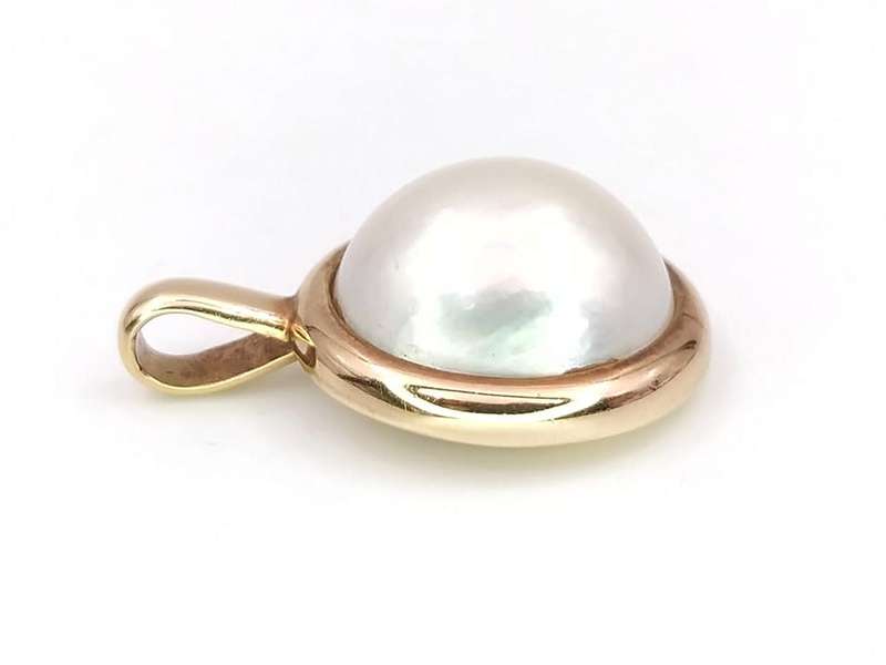 Vintage 9ct gold mabe pearl pendant enhancer