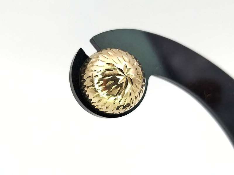 Classic round 9ct gold studs