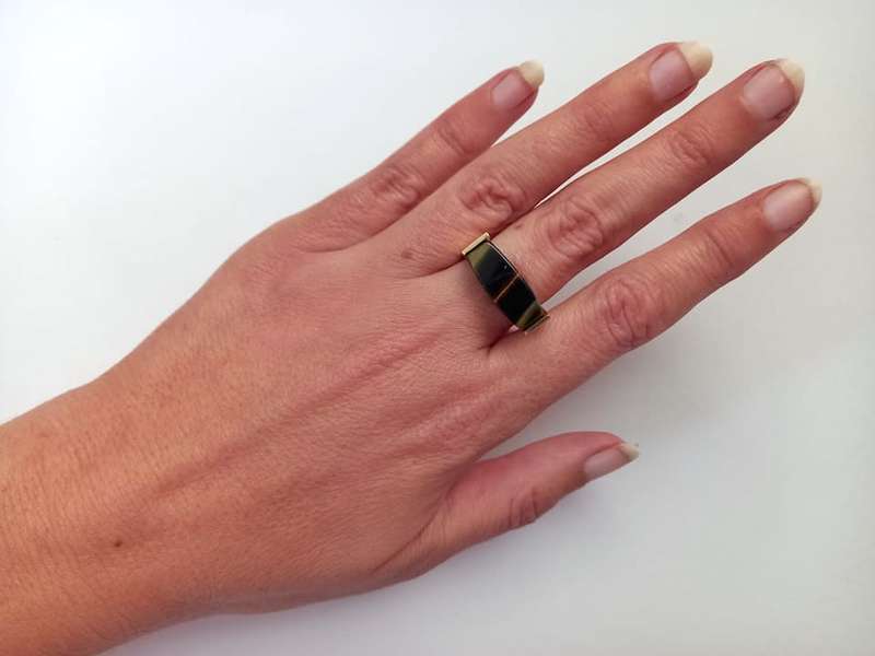 Mid-century Modern tiger`s eye men`s ring set in 9ct gold