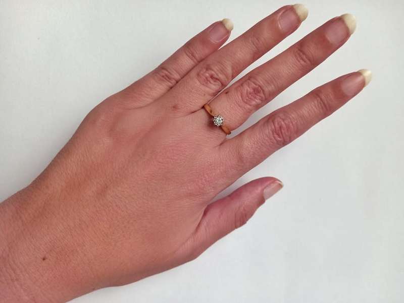 Vintage classic 18ct diamond solitaire ring