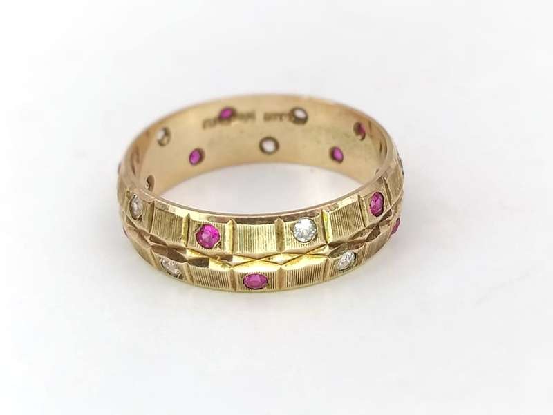 Vintage 9ct gold ruby and diamond wedding band
